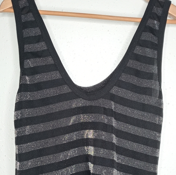 RTA Colton Striped Metallic Top - Picture 5 of 11